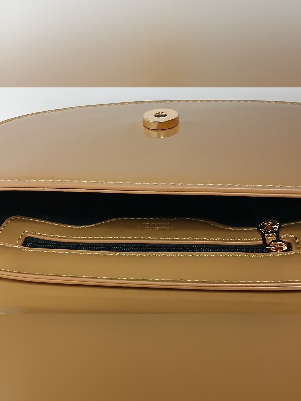 Valentino Orlandi Patent Leather Shoulder Bag Taupe Brand New With Tags - Picture 8 of 17